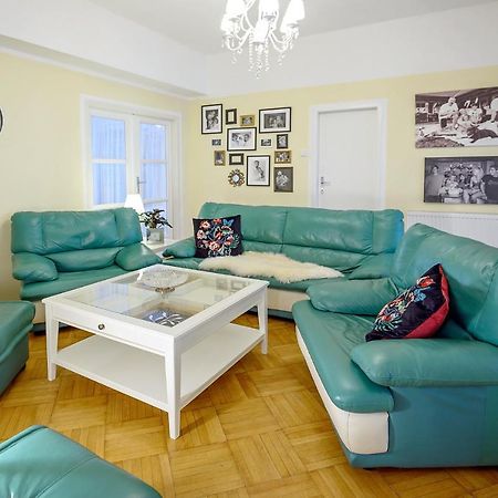 Apartment Alexis บราติสลาวา ภายนอก รูปภาพ