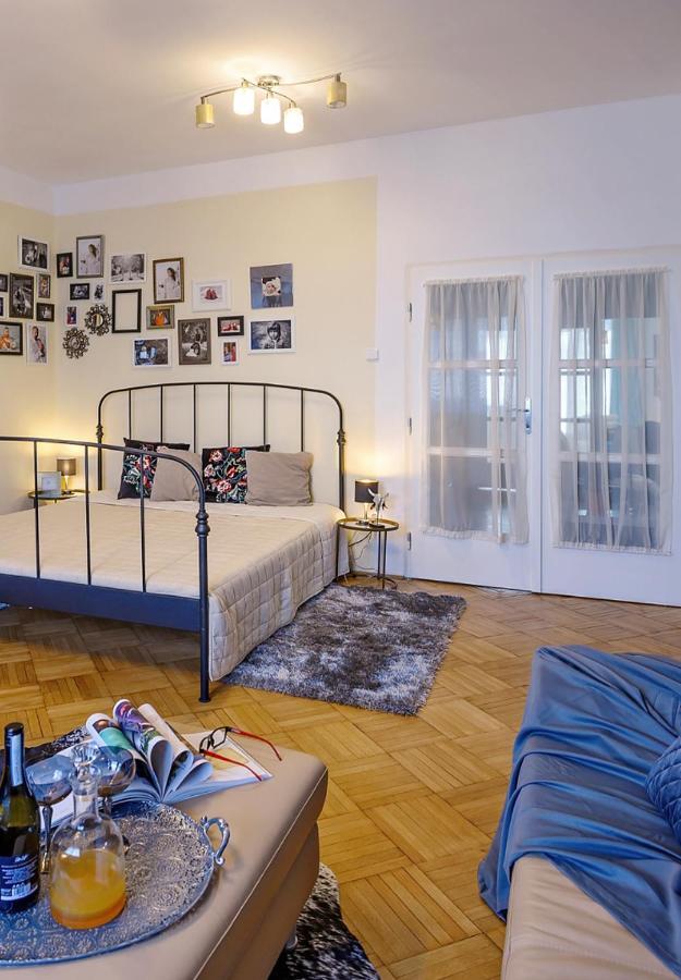 Apartment Alexis บราติสลาวา ภายนอก รูปภาพ