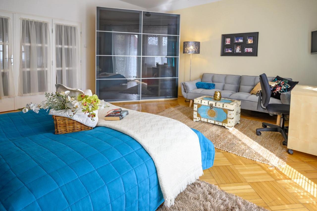 Apartment Alexis บราติสลาวา ภายนอก รูปภาพ