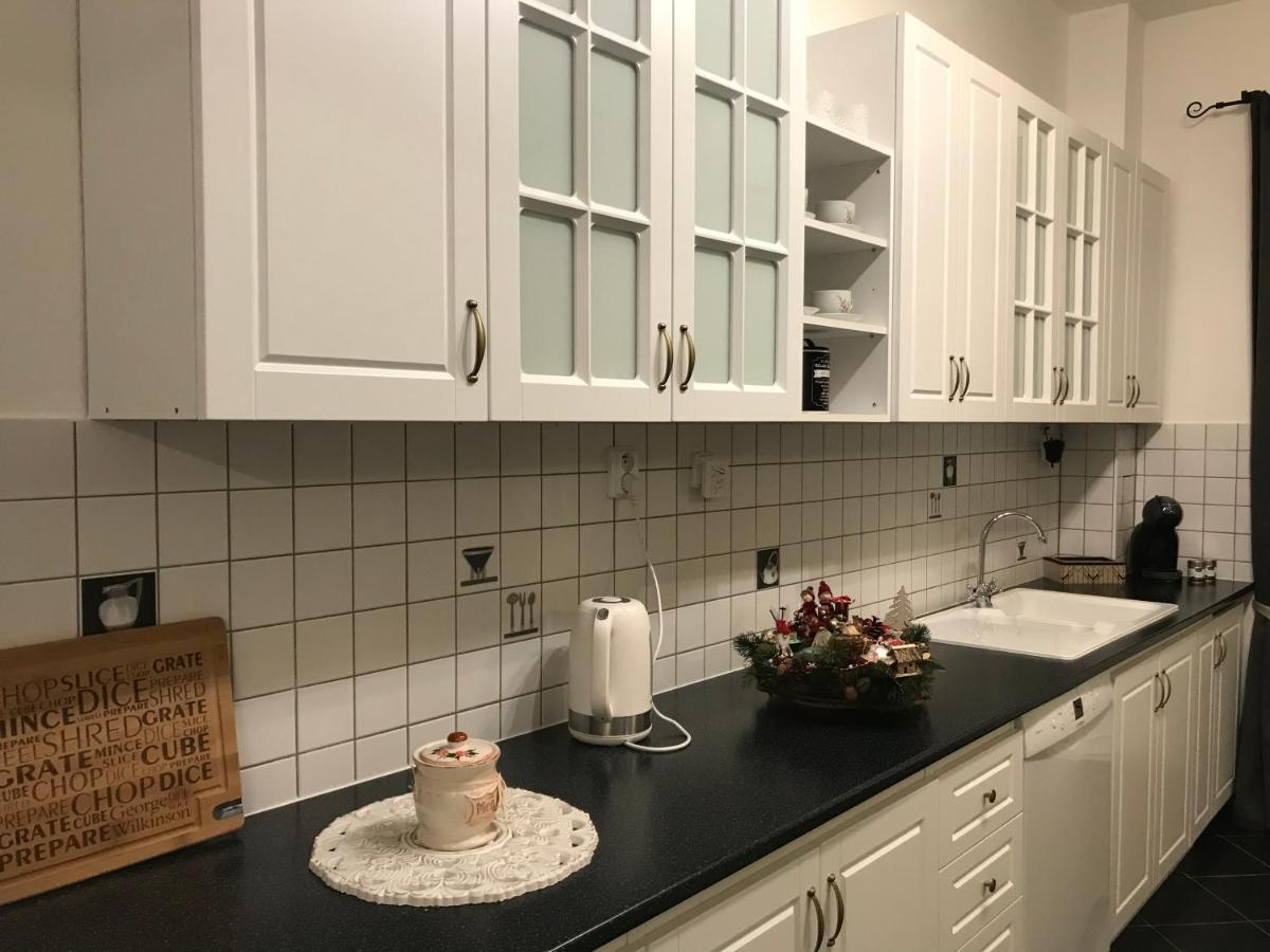 Apartment Alexis บราติสลาวา ภายนอก รูปภาพ